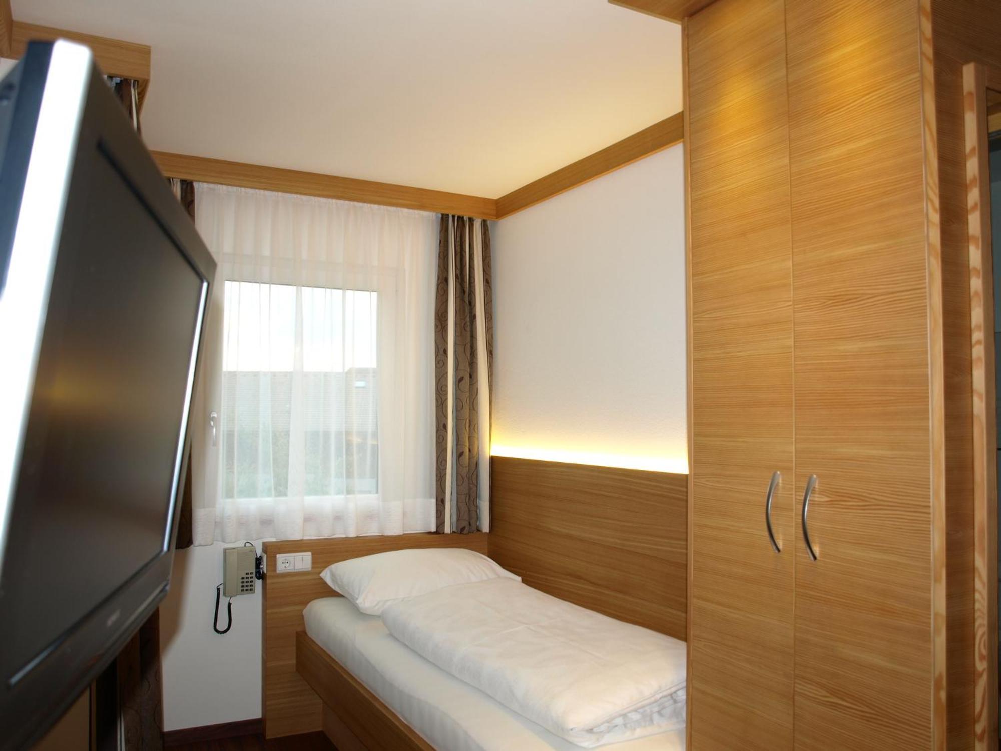 Bed and Breakfast Garni Flurida Сельва-ді-Валь-Гардена Номер фото