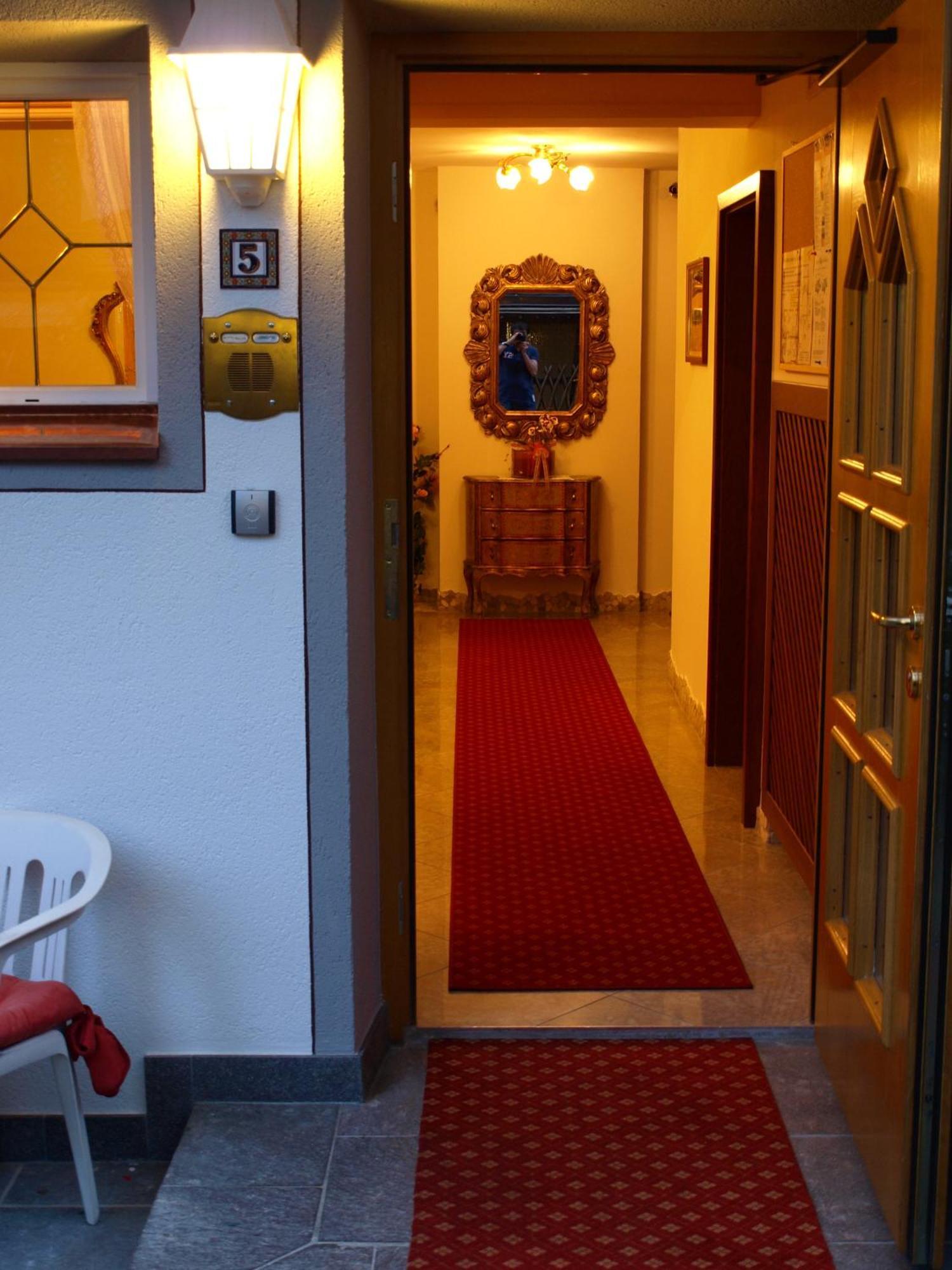 Bed and Breakfast Garni Flurida Сельва-ді-Валь-Гардена Екстер'єр фото